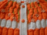 Pletený,zdobený svetřík s čepicí